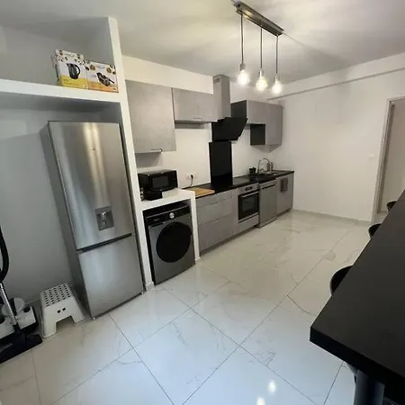 - Le Canet Apartment Marseille